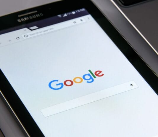 Migracja strony bez spadków widoczności w Google – checklista krok po kroku Migracja strony bez spadków widoczności w Google – checklista krok po kroku
